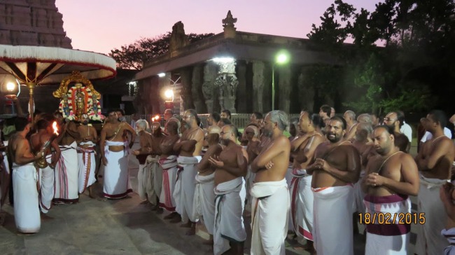 Monthly Purattadhi Tirumanjanam at the Brindavanam of Kanchi Sri Devaperumal Ammavasai Purappadu-2015-30
