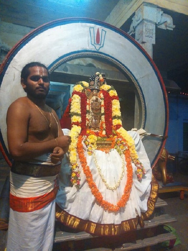 Poovirundavalli Sri Varadharaja Perumal Temple Thirukachi Nambigal Avathara Utsavam9