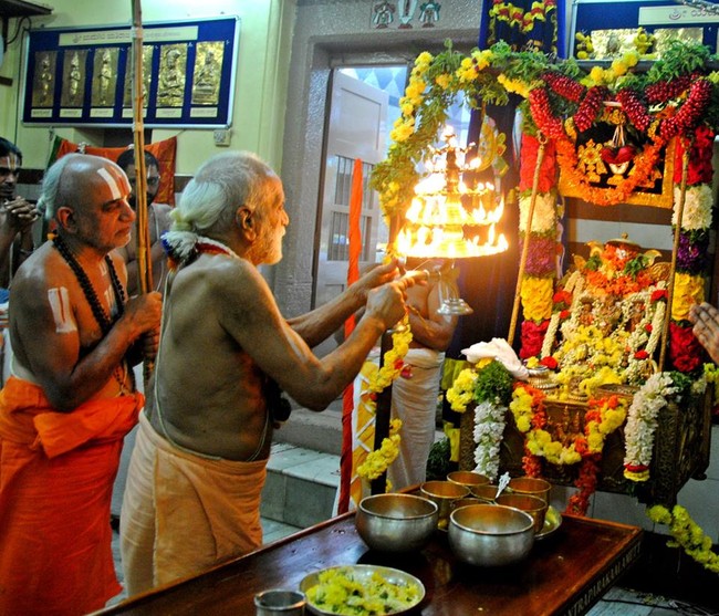 Sri Parakala Jeeyar Vijayam to Sri Yadugiri Yathiraja Mutt  Malleswaram 2015 -29