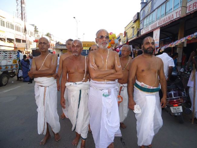 Srirangam Masi Theppotsaavam Sri Namperumal Purapppadu to Yanai vahana Mandapam  2015 -04