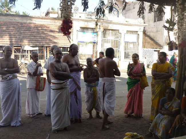 Srirangam Thiruvadi Anjaneyar Temple Thirumanjanam 2015 -04