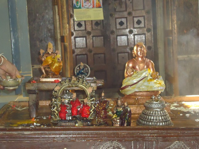 Srirangam  Vadakku Uthira veedhi Swami Desikan Sannadhi Masi Thiruvonam -2015-09