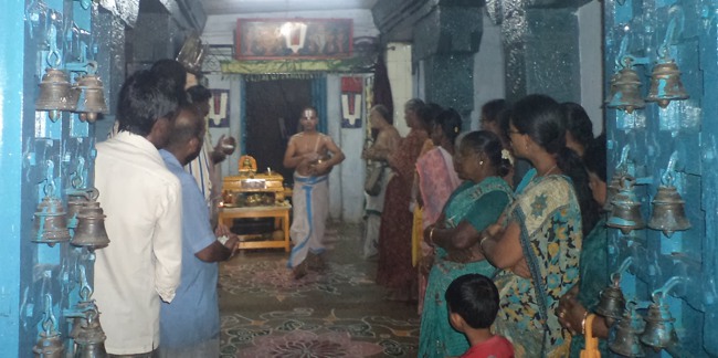 Thiruvelukkai Azhgaiya Singaperumal Temple Masi Ammavasai Thirumanjanam-2015-22