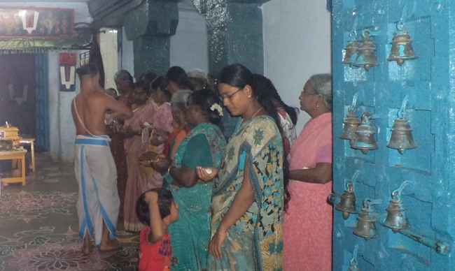 Thiruvelukkai Azhgaiya Singaperumal Temple Masi Ammavasai Thirumanjanam-2015-23