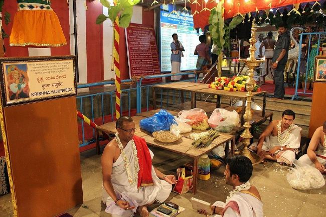 Tirumalagiri Sri lakshmi venkateswara Swamy temple Brahmotsavam day 1  2015 -10