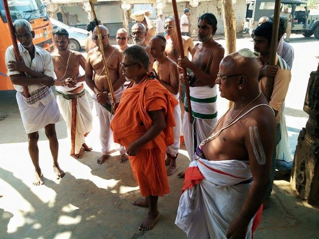 HH 46th Srimath Azhagiyasingar Mangalasasanam At Lower Ahobilam Sri Prahaladavardan Temple2