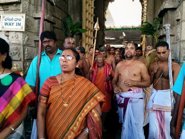 HH 46th Srimath Azhagiyasingar Mangalasasanam At Thiruchanoor Sri Padmavathi Thayar Temple8