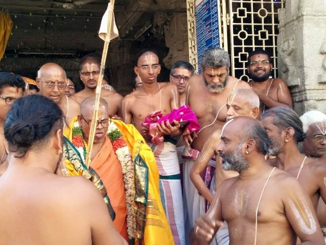HH 46th Srimath Azhagiyasingar Mangalasasanam At Tirupathi Sri Govindaraja Swamy Temple15