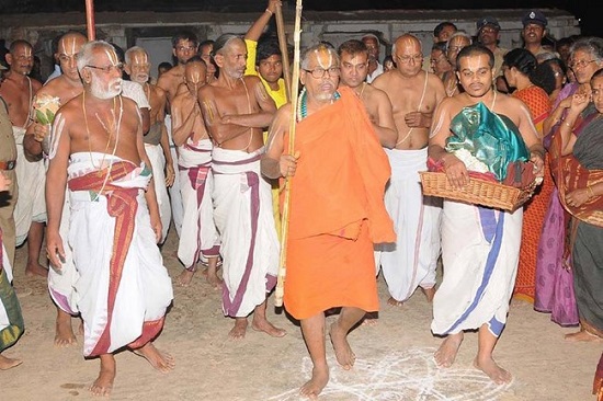 HH 46th Srimath Azhagiyasingar Vijayam to Ahobilam18