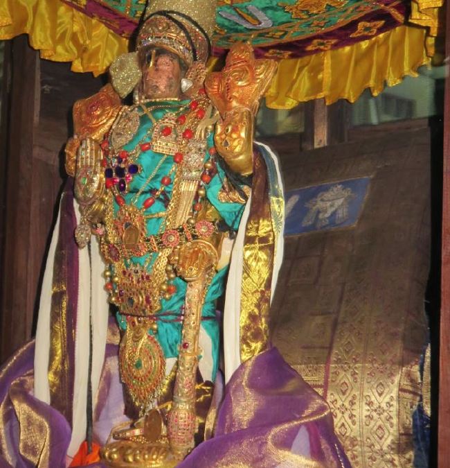Kanchi Devaperumal Thirumbukal From Thenneri Theppotsavam 2015 -23