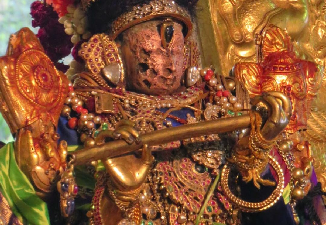 Kanchi Sri Devaperumal Dhavana uTsavam day 3