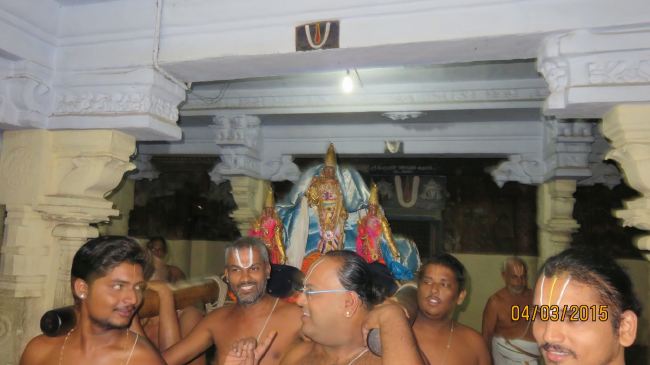 Kanchi Sri Devaperumal Thirumalayil irunthu Iranguthal 2015 -2