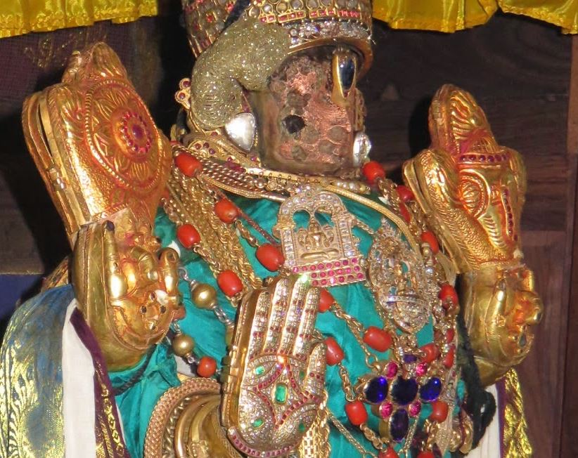 Kanchi Sri devaperumal Thenneri theppam Thirumbukal  2015