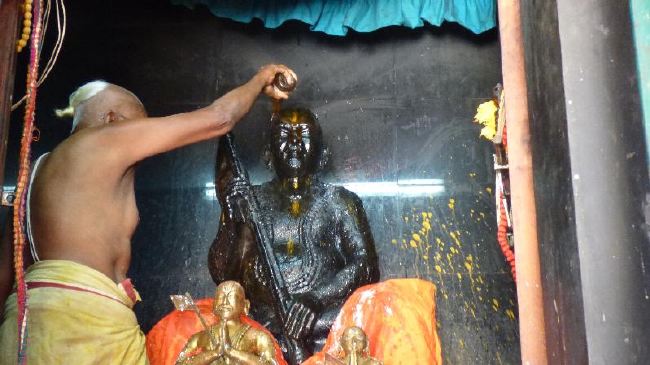 Maasi Hastha Tirumanjanam at the Brindavanam of 44th Srimadh Azhagiasingar 2015 -03