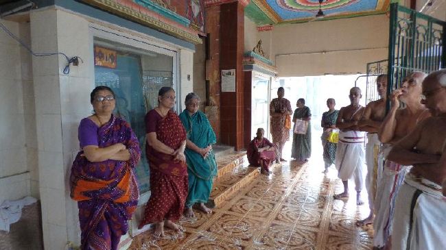 Maasi Hastha Tirumanjanam at the Brindavanam of 44th Srimadh Azhagiasingar 2015 -12