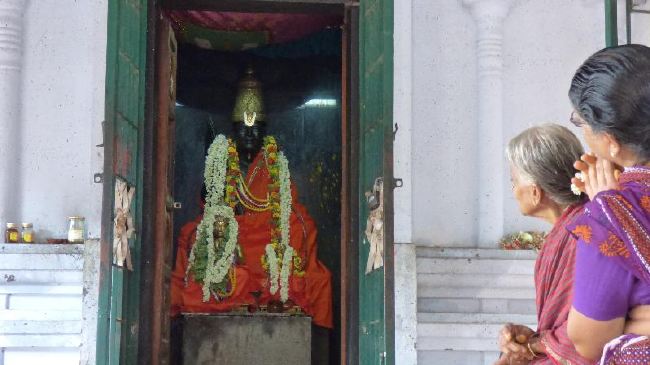 Maasi Hastha Tirumanjanam at the Brindavanam of 44th Srimadh Azhagiasingar 2015 -15