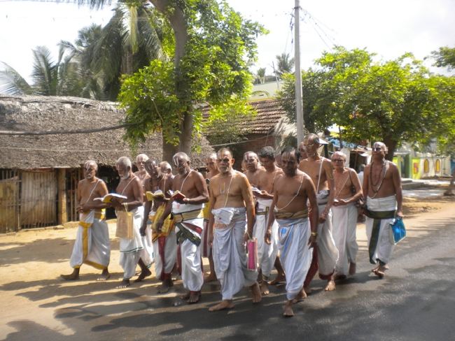 Mannargudi Sri Rajagopalan Brahmotsavam day 6 morning pallakku  2015 -09