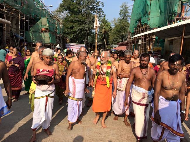 Melkote Yadugiri Yathiraja Jeeyar  mangalasasanam at Srirangam 2015 -02