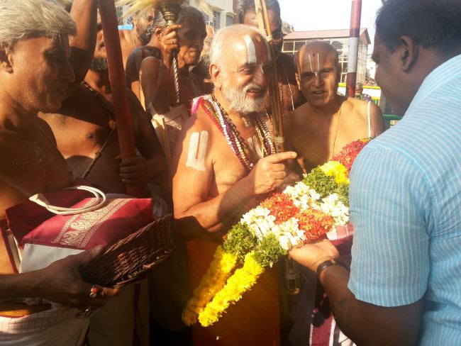 Melkote Yadugiri Yathiraja Jeeyar  mangalasasanam at Srirangam 2015 -06