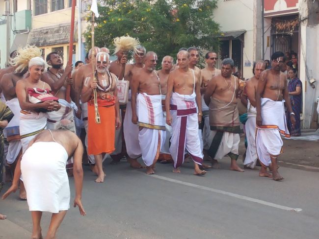 Melkote Yadugiri Yathiraja Jeeyar  mangalasasanam at Srirangam 2015 -07