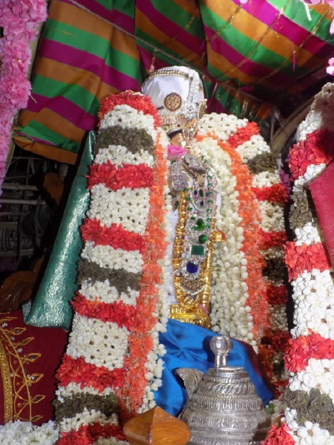 Nanganallur Sri Lakshmi Narasimhar Navaneetha Krishnan Temple Vidayatri Utsavam14