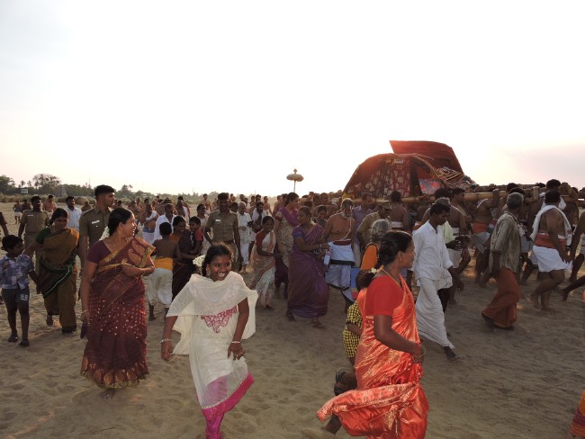 Srirangam Namperumal Jeeyapuram to Srirangam THirumbuka 2015-1 (19)