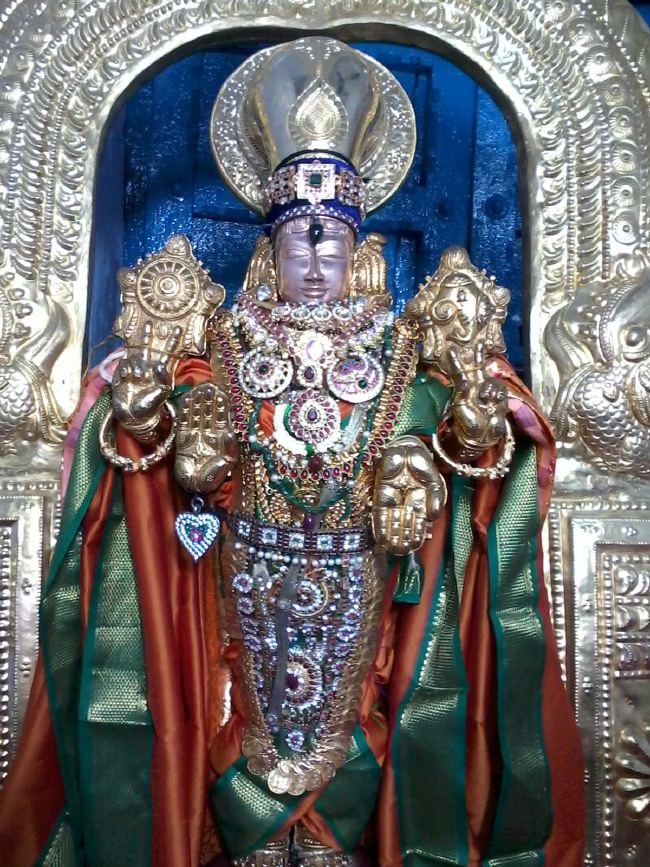 THiruvelukkai Sri Azhagiya Singaperumal sannadhi  Dhavanotsavam day 2 2015 -02