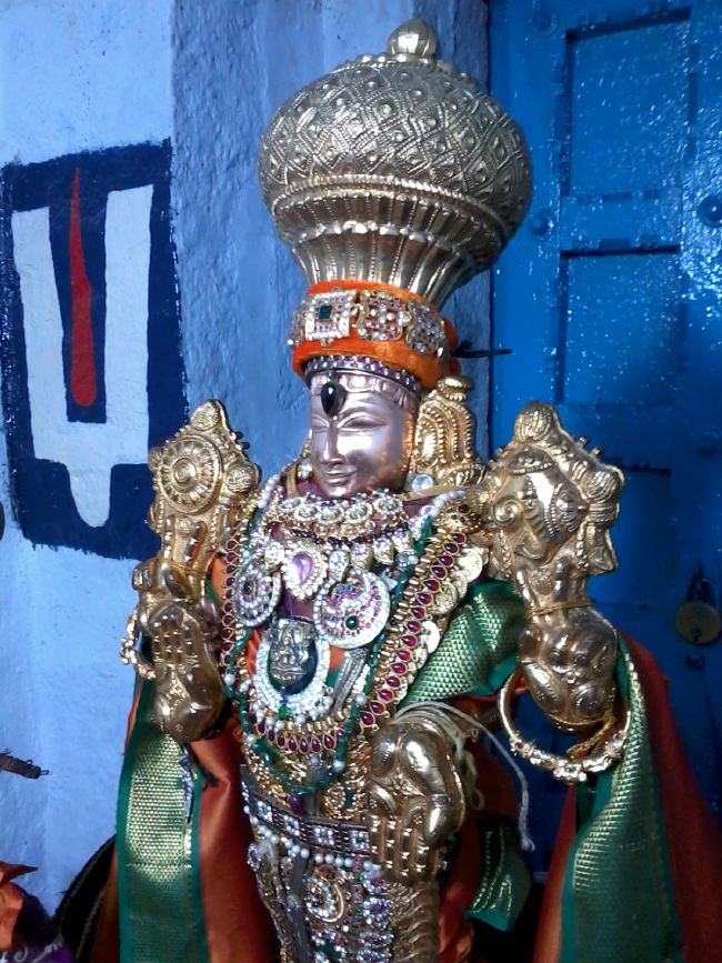 THiruvelukkai Sri Azhagiyasinga pErumal  Temple Dhavanotsavam day 1 2015 2015 -03