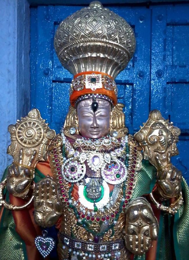 THiruvelukkai Sri Azhagiyasinga pErumal  Temple Dhavanotsavam day 1 2015 2015 -04