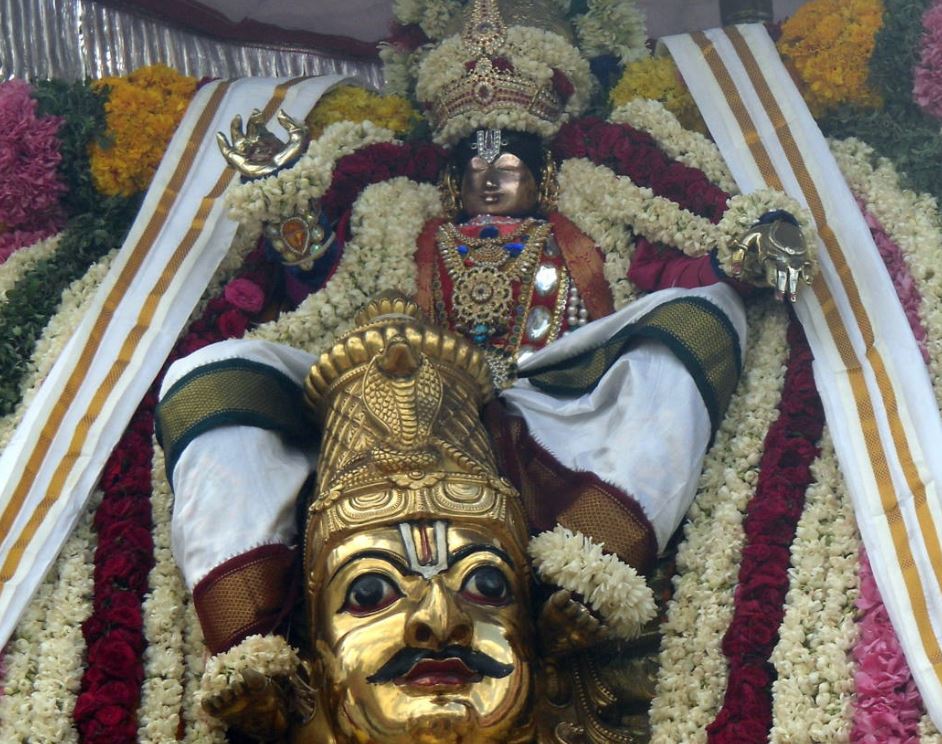 Thirukannamangai Masi Garuda Sevai 2015