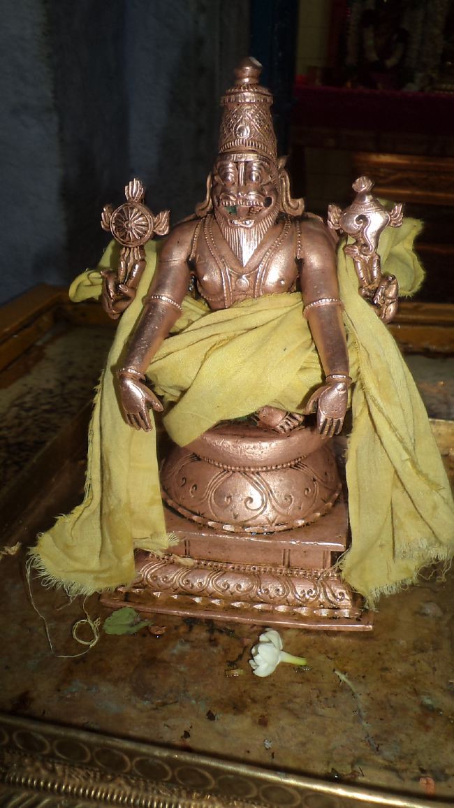 Thiruvelukkai Sri Azhagiyasinga Perumal Panguni Ammavasai Thirumanjanam 2015 -01