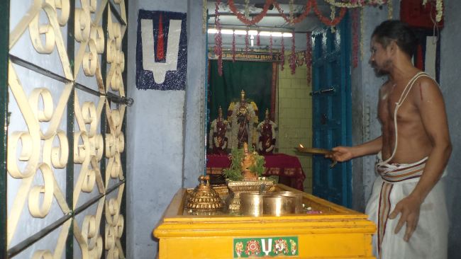 Thiruvelukkai Sri Azhagiyasinga Perumal Panguni Ammavasai Thirumanjanam 2015 -17