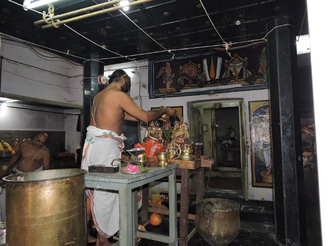 resized_23rd mar 15 - sri poundrikapuram andavan ashram uthira veethi - thirumanjanam (105)