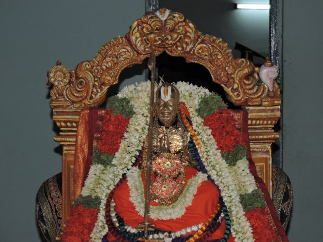 resized_25th mar 15 - 5.30 to 6pm - srimath paravakotai andavan swamigal purapadi (117)