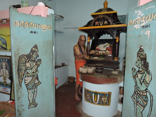 13th apr 15 - 8 to 11am vennatrankarai swami kainkaryam (10)