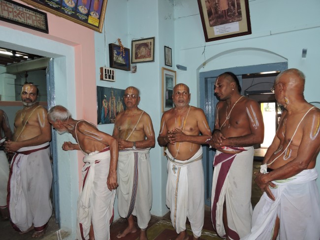 13th apr 15 - 8 to 11am vennatrankarai swami kainkaryam (17)