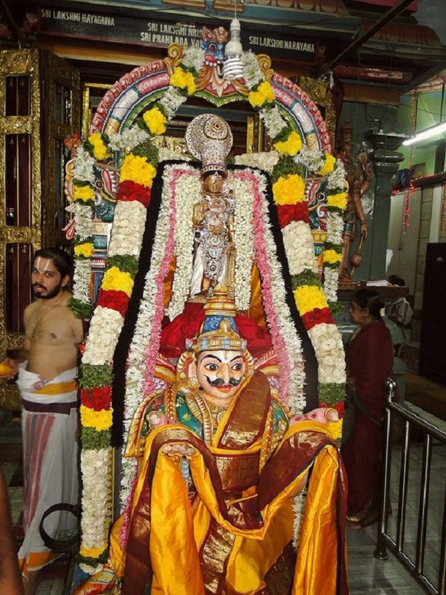 Chembur Sri Prahaladavaradhan Sannadhi Ahobila Mutt Akshaya Tritiya Garuda Sevai3