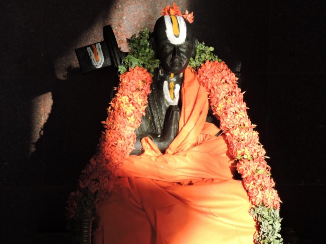 Srimath venatrankarai swami brindavanam thirumanjanam  (17)