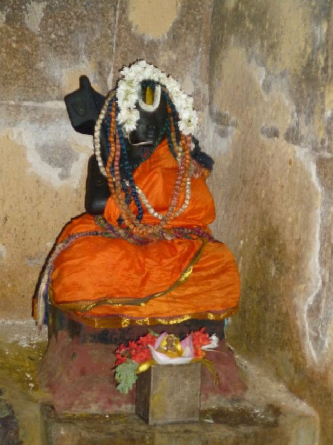 Srirangam Dasavathara Sannadhi Ramanuja Jayanathi Utsavam commences   2015 04