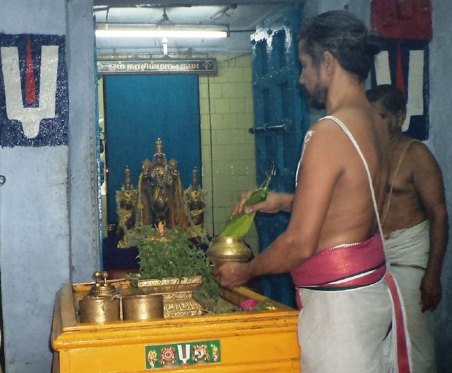 Thiruvelukkai Sri Azhagiya Singaperumal Chithirai Ammavasai thirumanjanam 2015 07