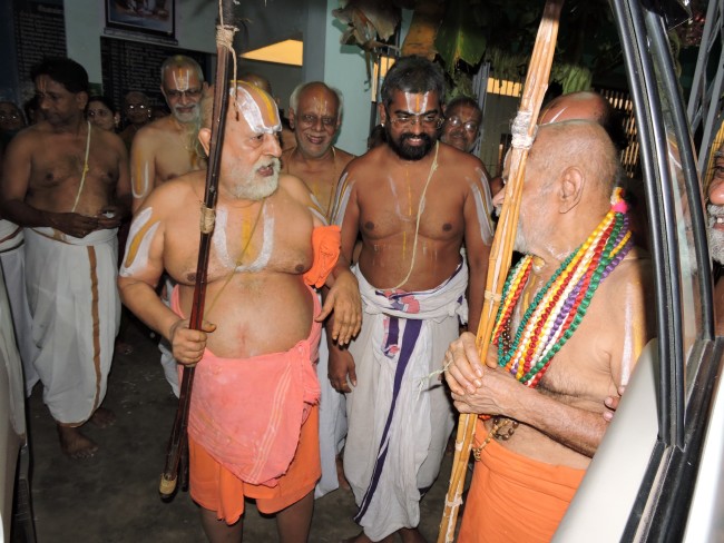 3rd may 15 - 5.30 to 6pm - srimath poundrikapuram andavan ashramathil srimath andavan swamigal ezhuntharullal (87)