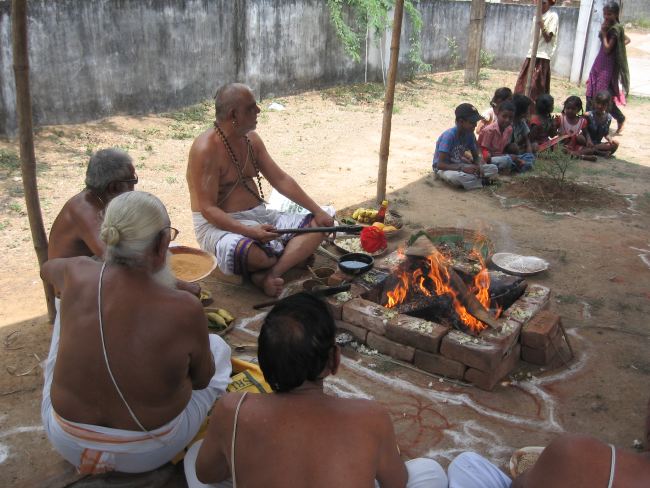 Arasanipalai Sri lakshmi narayana perumal kovil chithirai swathi homam 2015 03