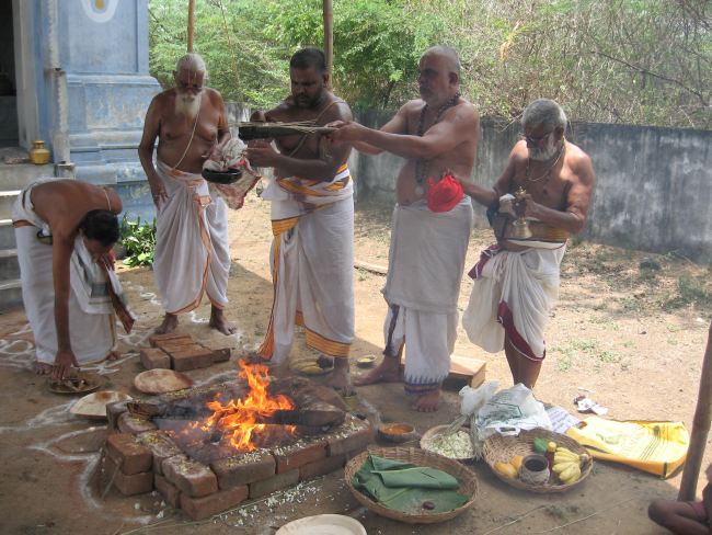 Arasanipalai Sri lakshmi narayana perumal kovil chithirai swathi homam 2015 11
