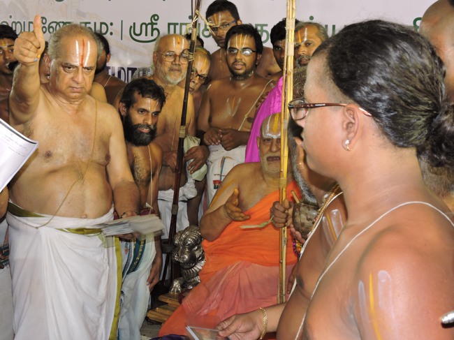 HH Srimushnam Andavan Sathabisheka Thirunakshatra Mahotsavam Divya Desa Mariyathai book release 2015-0073