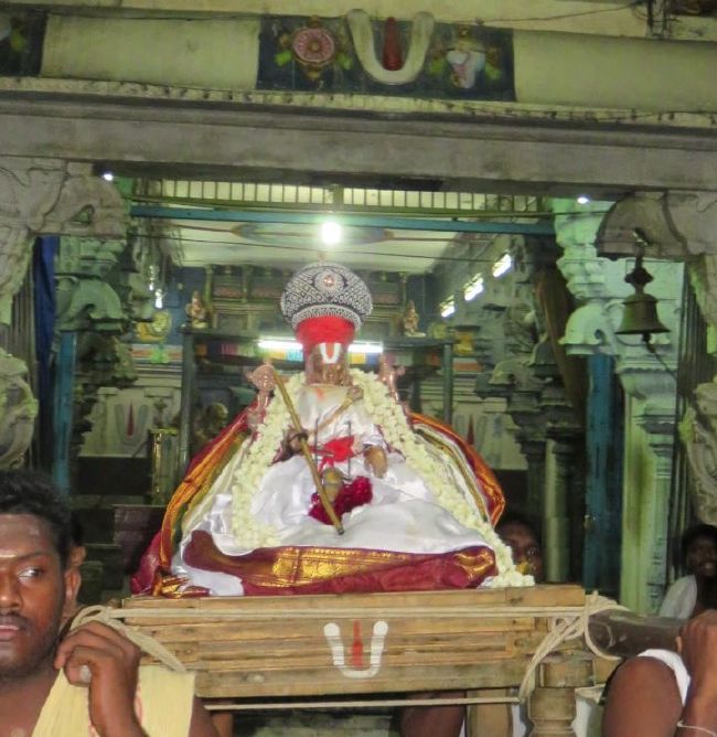 Kanchi Sri Perarulalan Manmadha varusha Thottotsavam morning Purappadu  2015 08