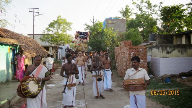 Kanchi Sri Perarulalan Manmadha varusha Thottotsavam morning Purappadu  2015 27