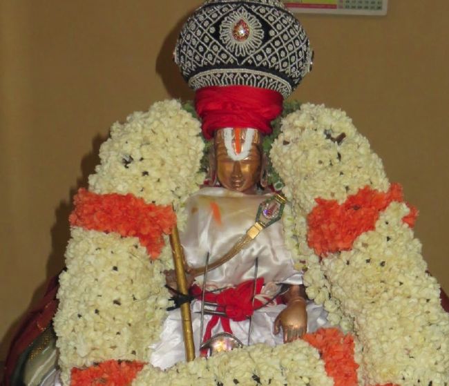 Kanchi Sri Perarulalan Manmadha varusha Thottotsavam morning Purappadu  2015 43