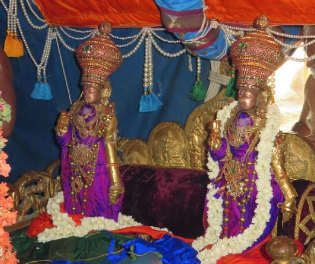 Kanchi Sri Perarulalan Manmadha varusha Thottotsavam morning Purappadu  2015 44