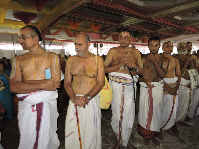 Srimushnam Andavan Sathabisheka Mahotsavam  day 3  Visits-Veda Parayanam 2015-42