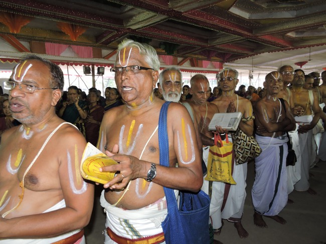 Srimushnam Andavan Sathabisheka Mahotsavam  day 3  Visits-Veda Parayanam 2015-43